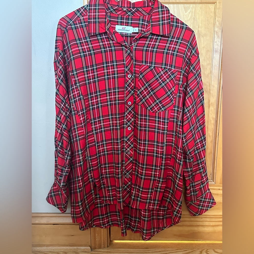 Vineyard Vines Shirt Womens Sz 2 Weekend relaxed Button Down Red Plaid Holiday